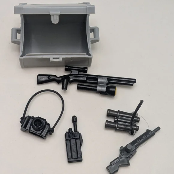 Playmobil/ Geobra Police Swat Vehicle Playset - Picture 8 of 10